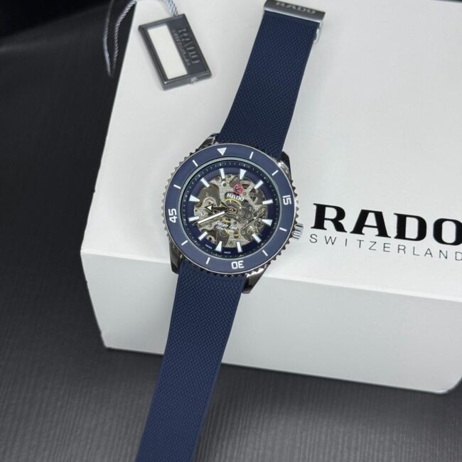 Rado Captain Cook